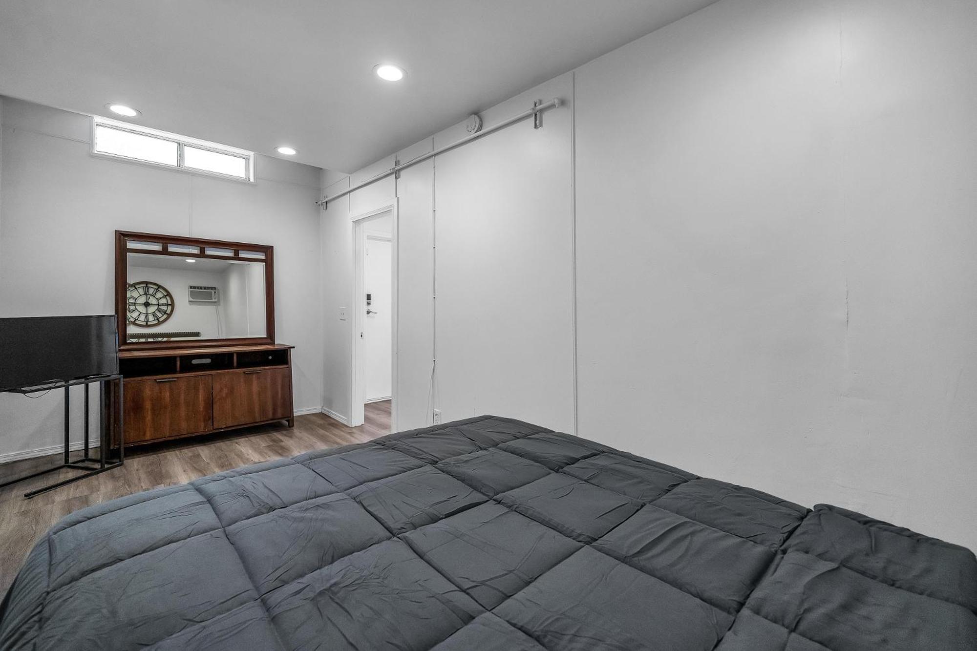 Holiday home Small 1-bedroom With Small Yard In West Hollywood *